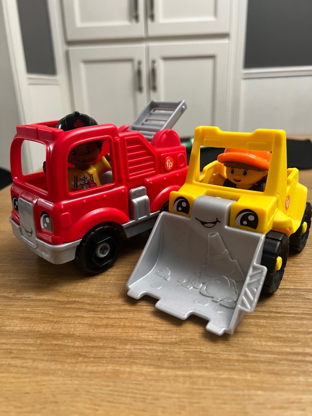 Fisher Price Little People Bundle. Firetruck and bulldozer.